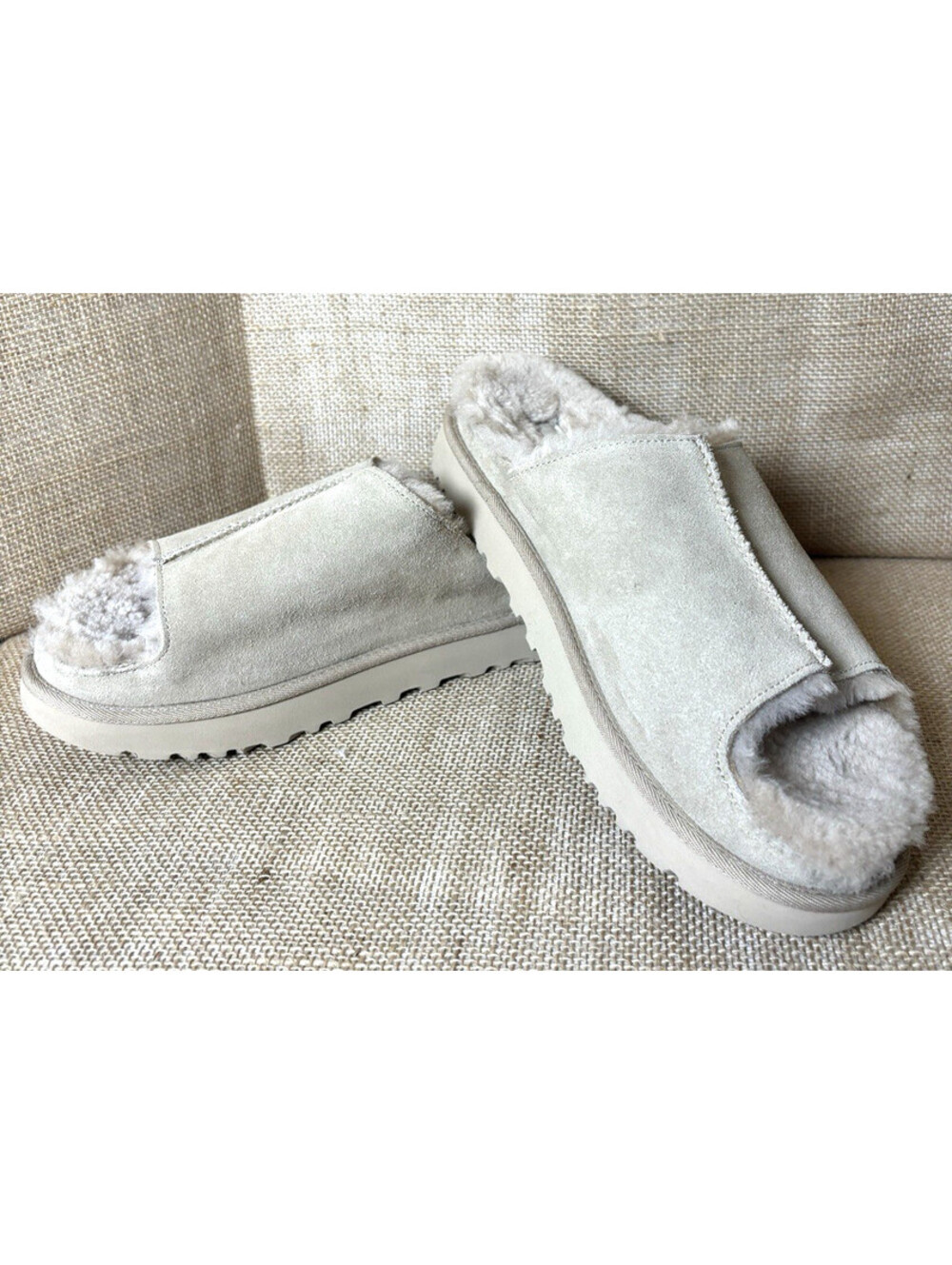 UGG Women's Greenport Slide  Shoes ,real fur Lined, Size US 12 EU 43 S/N 1167610